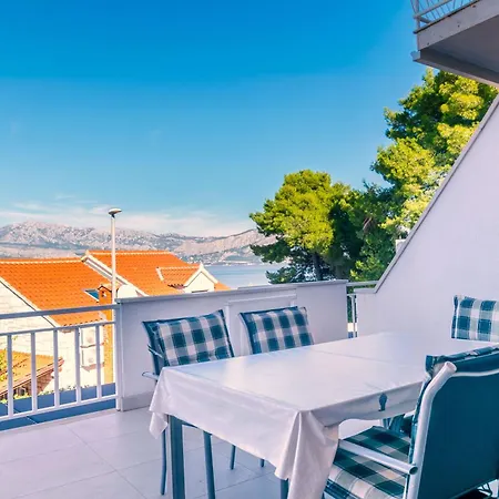 Terrace Postira