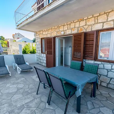 Terrace Postira