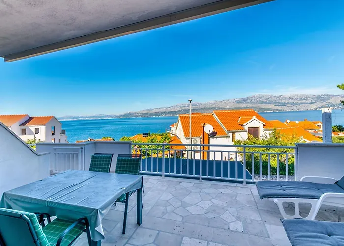 Terrace *
